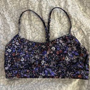 Lulu yoga bra - cute flower pattern!